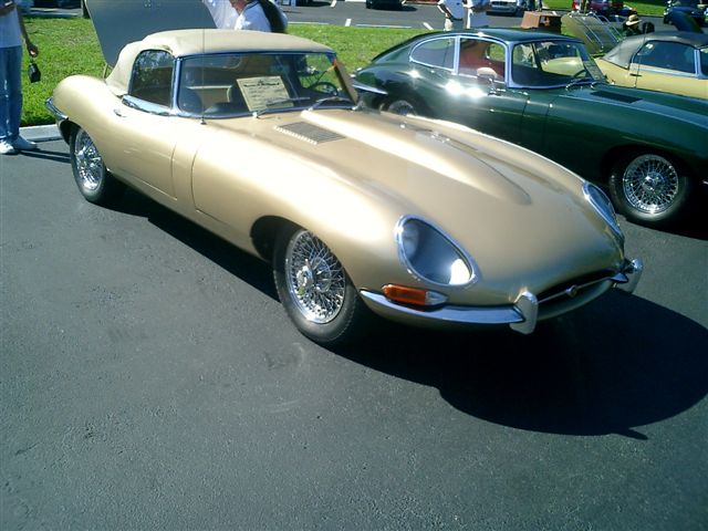 1966 Series I 4.2L Roadster - Golden Sand