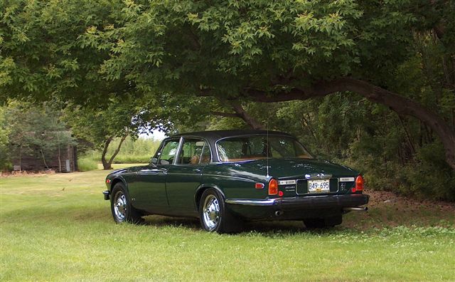  1976 Jaguar XJ12L