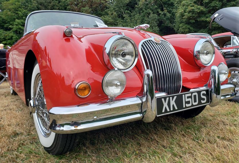 This XK150S belonging to Glen & Debbie Read won 1st place in the XK120-140-150 class.