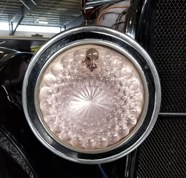 I loved the glass on this headlight!