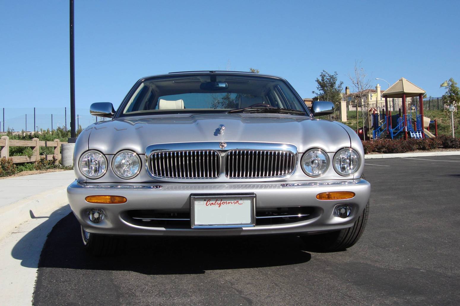 2003 XJ8 Sovereign